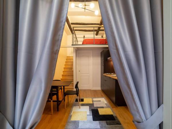 Design Studio Flat Next Sorbillo on Tribunali Street
