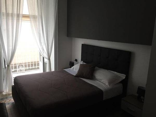 MB95 - Mezzocannone Luxurious Bed&Breakfast