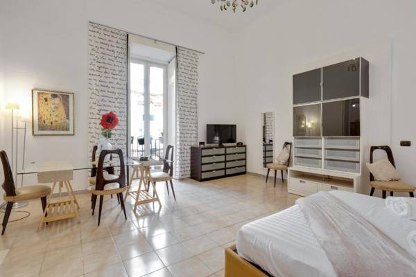Costigliola Baroque Palace Flat with Netflix