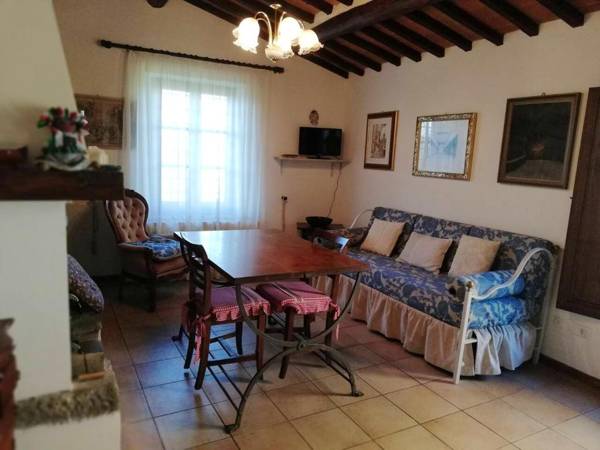 One bedroom appartement with garden and wifi at Provincia di Siena