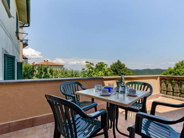 Cutesy Apartment in Boccheggiano with Swimming Pool