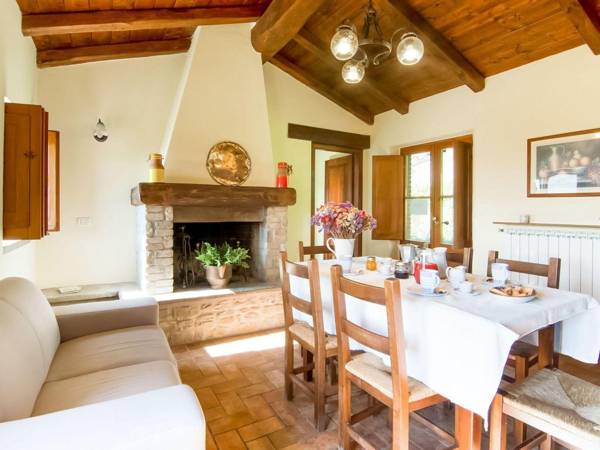 Agriturismo with equestrian centre horses and options to go horse riding