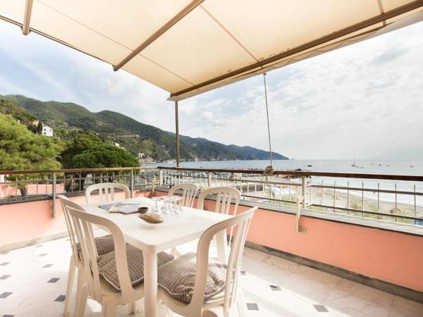 Affittacamere Lo Scoglio (Guesthouse)