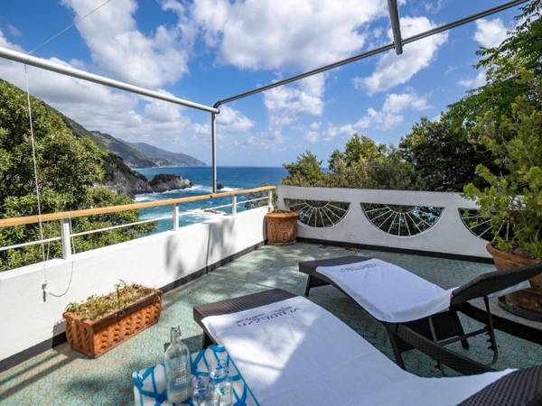 Villa Tanca Vith Terrace and Views