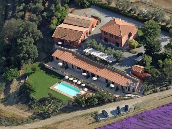 Exotic Farmhouse in Montalto di Castro near Sea