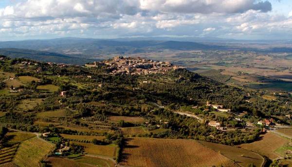 Villa Le Prata - Winery & Accommodation - Adults Only