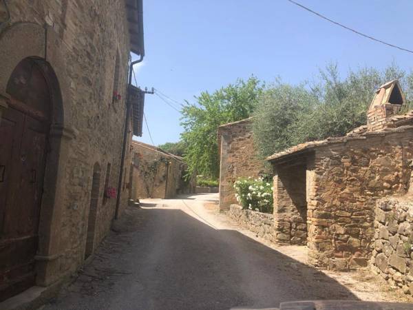Borgo Villa a Tolli