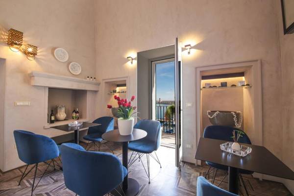 AL CONSOLE LUXURY SUITE