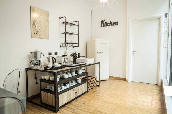 B&B Too Cute 2b Str8