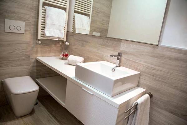 CHEZROMYK the Kosher B&B