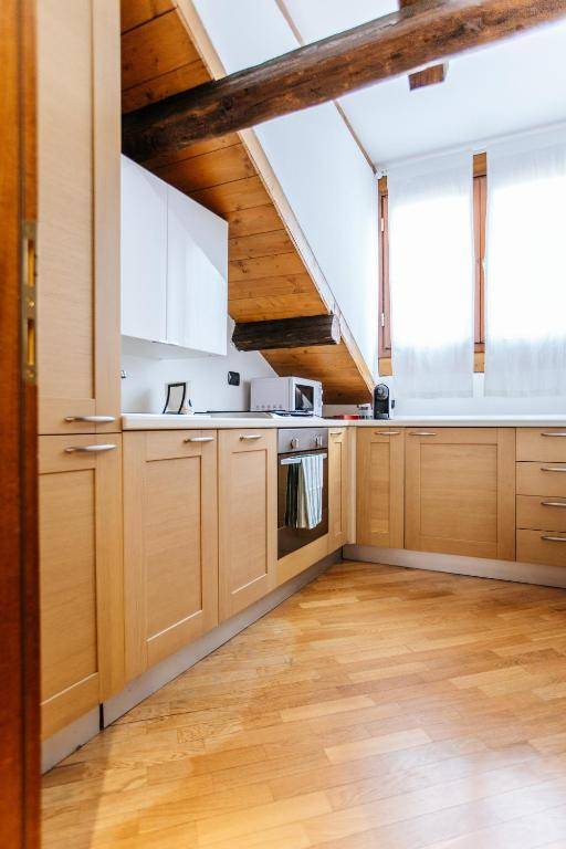 Brera Flat Near Duomo