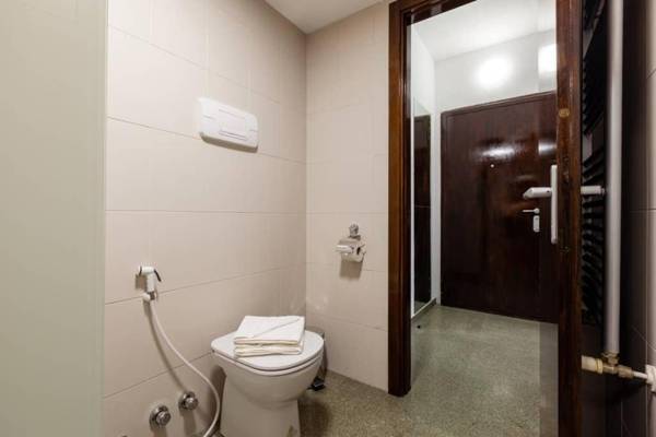 Ferrari - AC -Wifi - Flexyrent Apartment