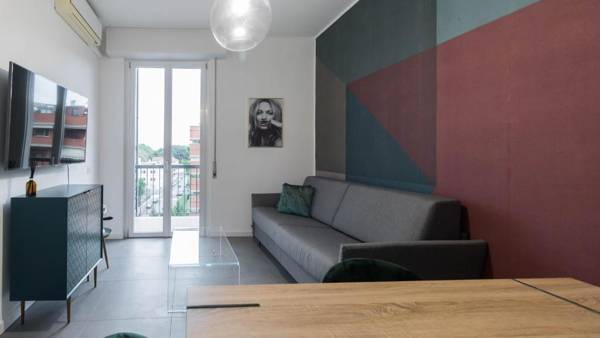 MODERN APARTMENT with BALCONY