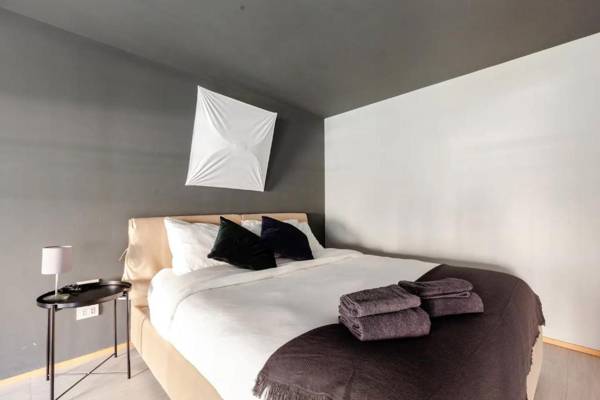 Design spacious loft in Navigli - Hosted by Sweetstay