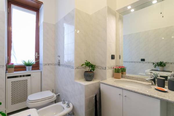 Violet Home - Loreto