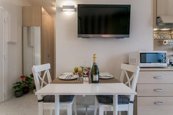 Violet Home - Loreto