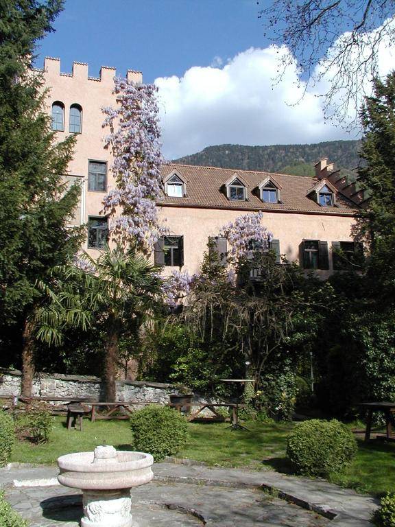 Schloss-Castel Pienzenau - Guestrooms & Apartments - B&B-Hotel & Restaurant