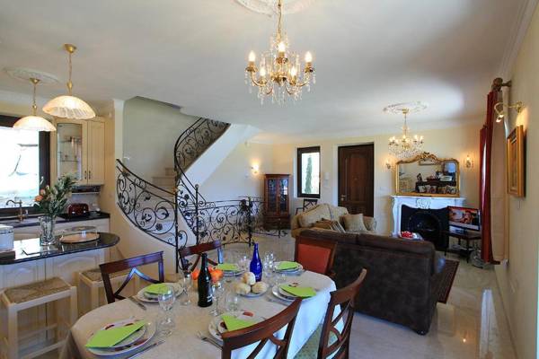 Le Petit Palais Villa