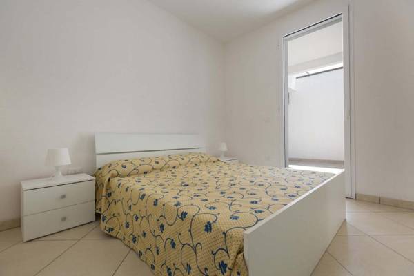 Villette Girovagando Torre dell'Orso by BarbarHouse