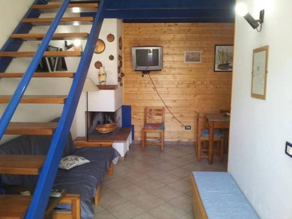 Apartment Directly On The Beach With Air Conditioning And Terrace; Pets Allowed
