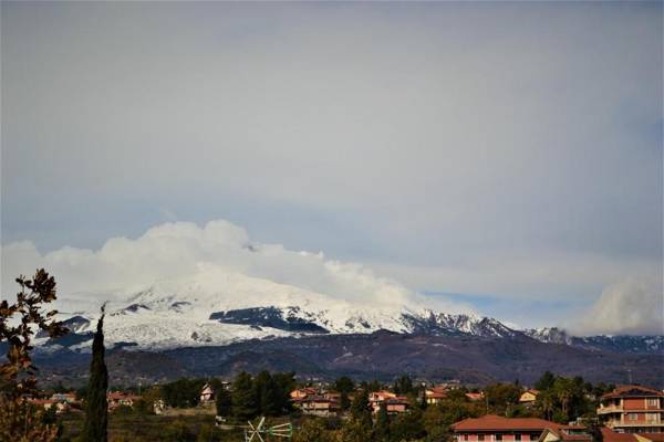 Etna Shelter Holiday House