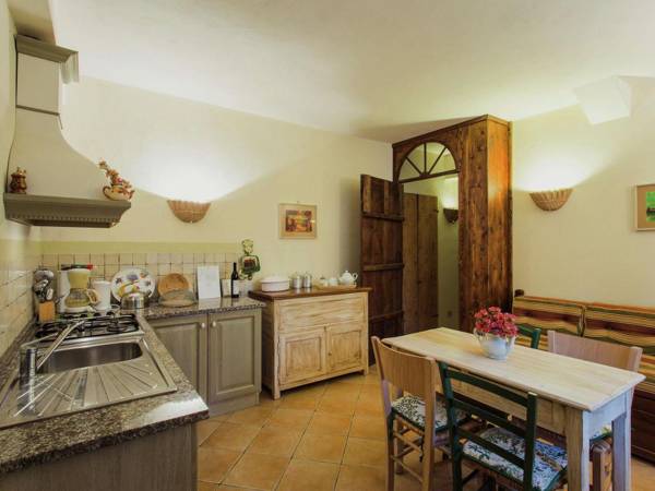 Agriturismo with swimming pool in the hills between vineyards olive groves and forests