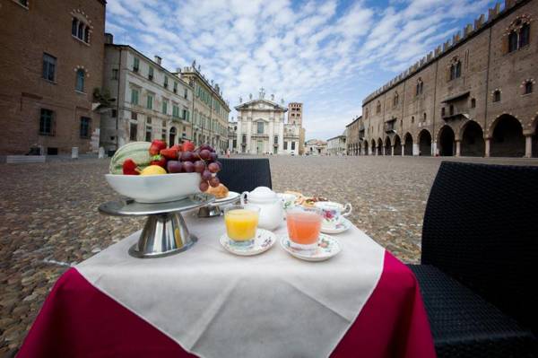 Palazzo Castiglioni Luxury Suites