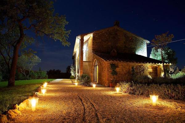 A luxury country villa on the board of Umbria and Tuscany with Air Condition