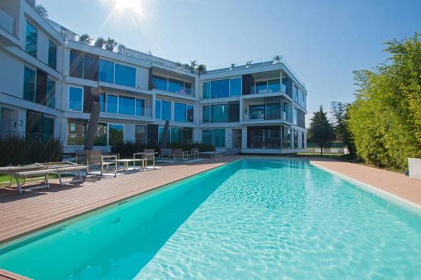 Bristol Exclusive by Wonderful Italy