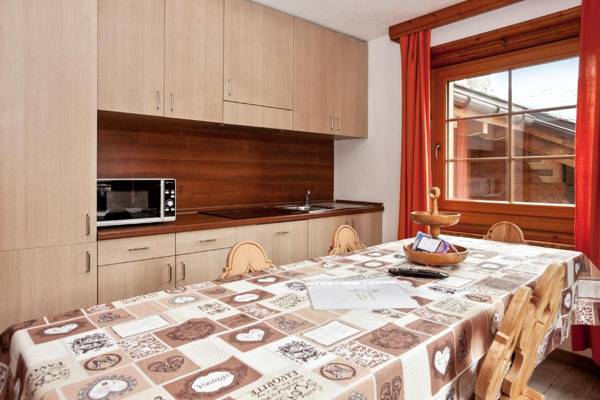 4 bedrooms appartement at Livigno 50 m away from the slopes with balcony and wifi