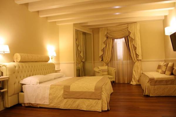 Suite Hotel Santa Chiara