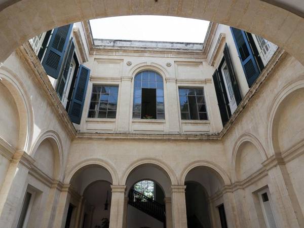 Antique Holiday Home in Lecce Apulia with Garden