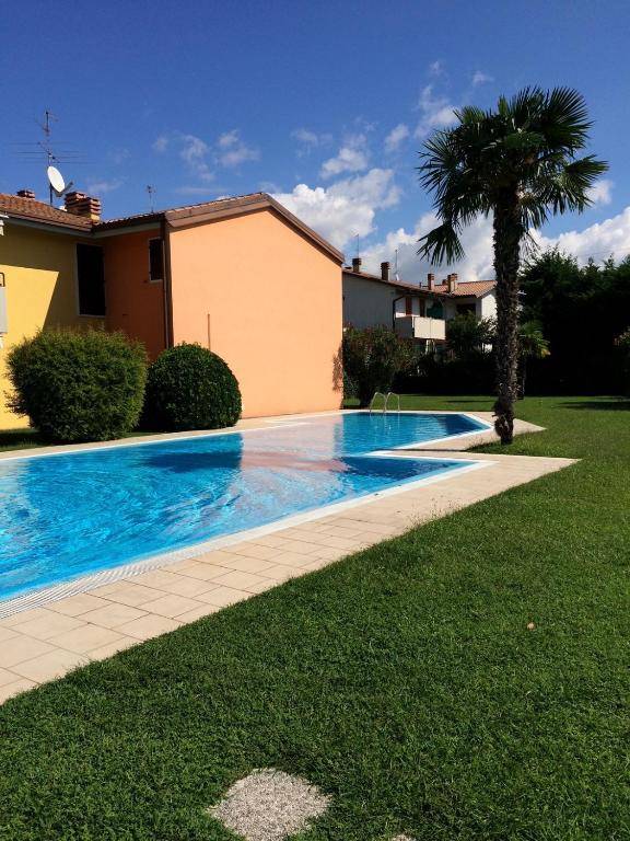 APARTMENT BLITZ - Regarda Travel