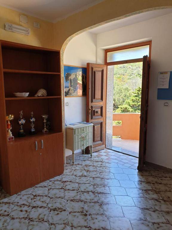 Guest House Tra Rocce E Mare