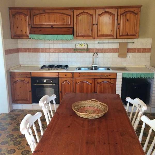 One bedroom appartement with enclosed garden and wifi at Gioia del Colle