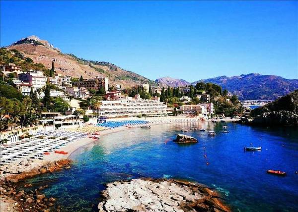Taormina Beach