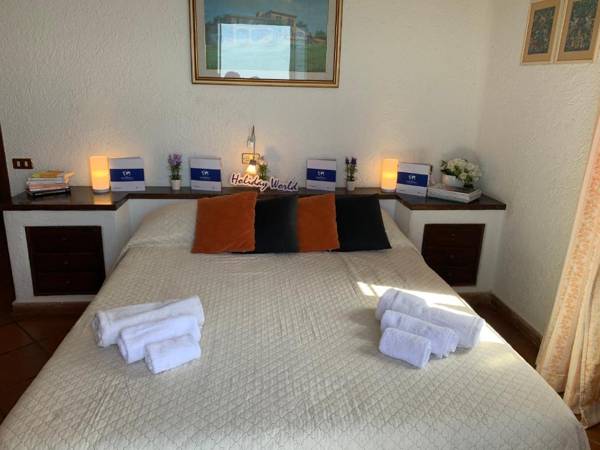 Villa Crevari by Holiday World