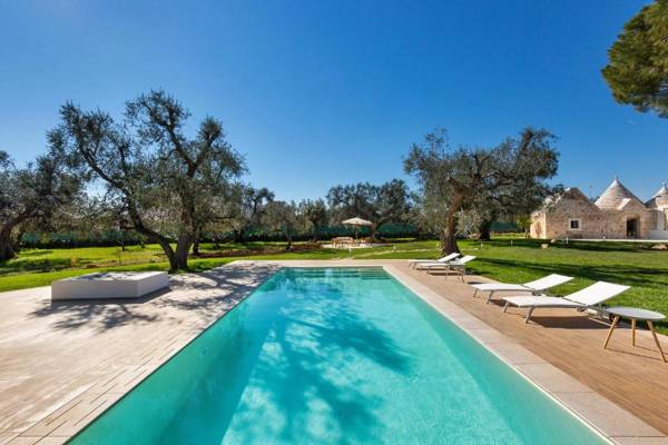 Trulli Biancapetra by Perle di Puglia