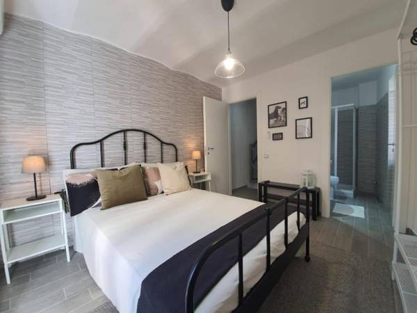 Di Nora - Fondi Holiday Rooms