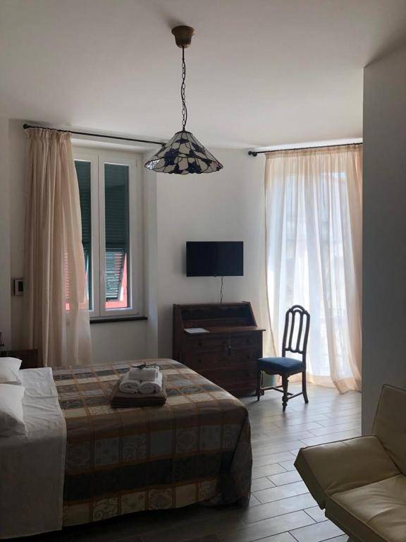 Alla Porta Di Sotto B&B