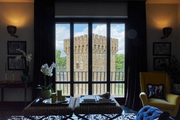 Velona's Jungle Luxury Suites