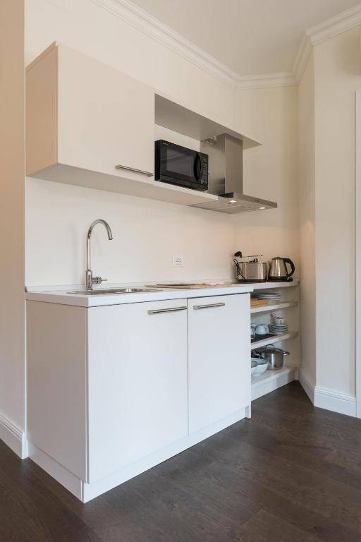 Novella Goldoni Suite-by Florence Concierge