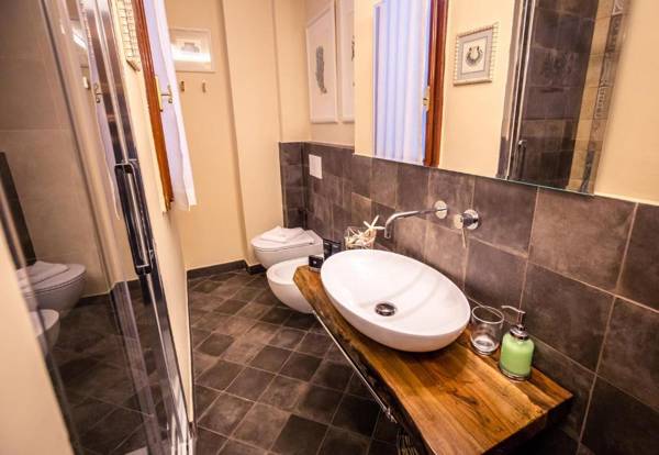 Acacia Firenze -Timo