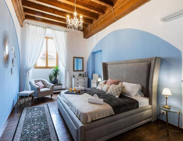 NEW - A Florence Palace - 4 bedroom apartment AC