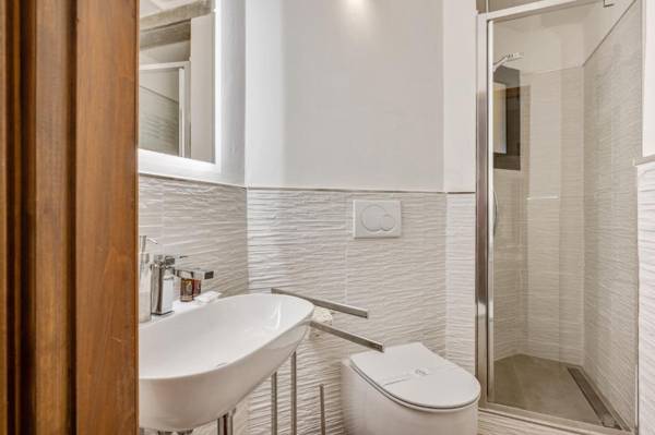 Palazzo Pitti Apartment with Terrace