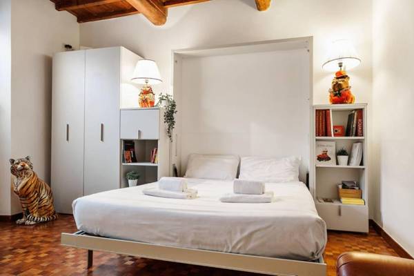 Super Tuscan Red flat