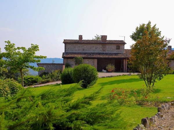 Villa with private swimming pool and organic products at 450m altitude