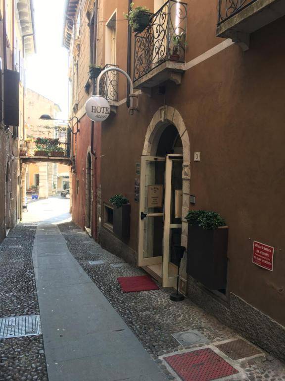 Alessi Hotel Trattoria