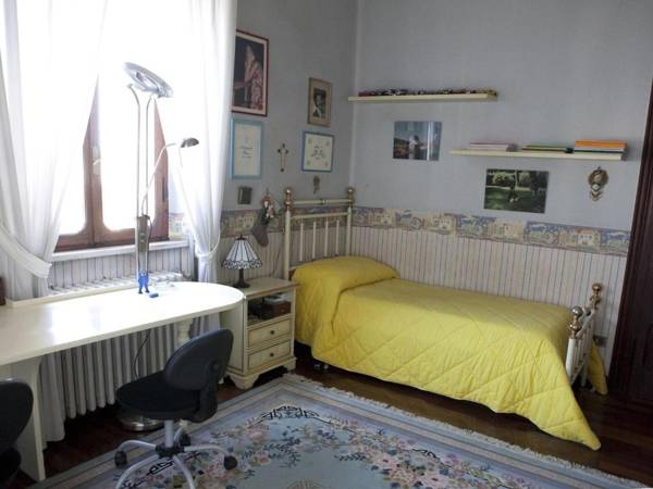 Workspace - Elegant Art Nouveau villa with private pool a short distance from the lake