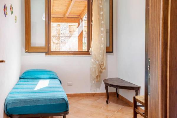 Countryside Sicily House with Terrace!